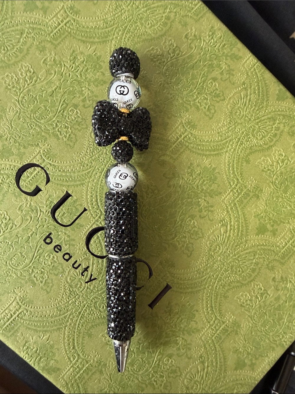 Handcrafted decrotive pen